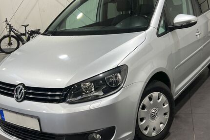 VW Touran 141.000 km 6.495 &euro; Bretten 75015