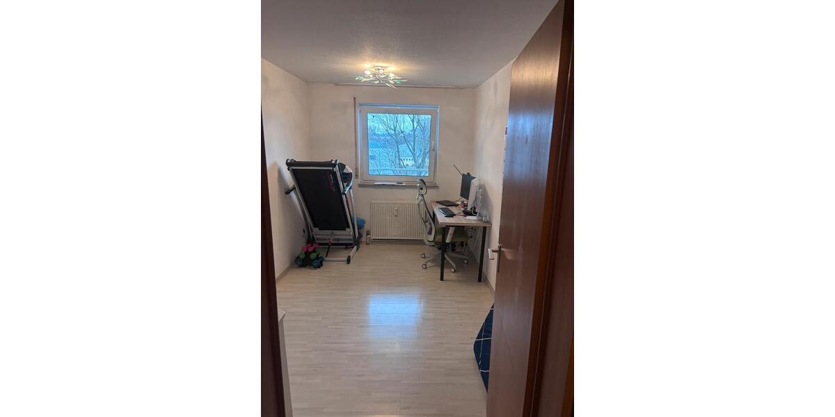 Hochparterre Tamm - 3 Zimmer, 82 m&sup2;, 1.100&euro; | Angebot:25838313