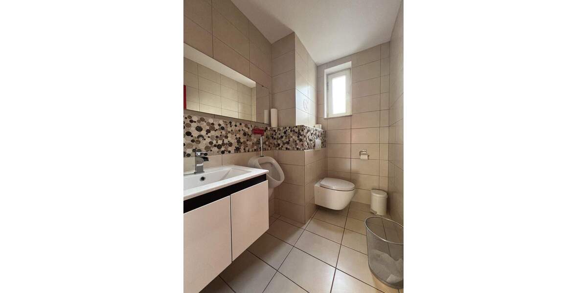 Etagenwohnung Bretten - 9 Zimmer, 253 m&sup2;, 699.000&euro; | Angebot:25706281