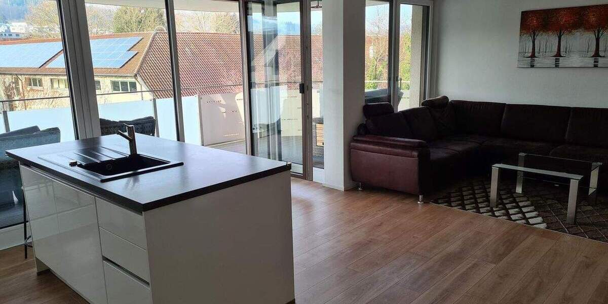 Etagenwohnung Weinsberg - 4 Zimmer, 110 m&sup2;, 1.595&euro; | Angebot:25730293