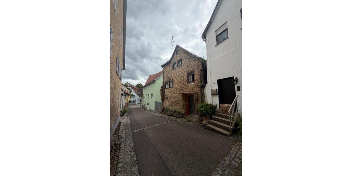 Einfamilienhaus Lauffen am Neckar - 4 Zimmer, 60 m&sup2;, 69.000&euro; | Angebot:26794447
