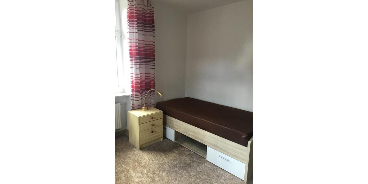 Etagenwohnung Mosbach - 3 Zimmer, 77 m&sup2;, 200&euro; | Angebot:25309310