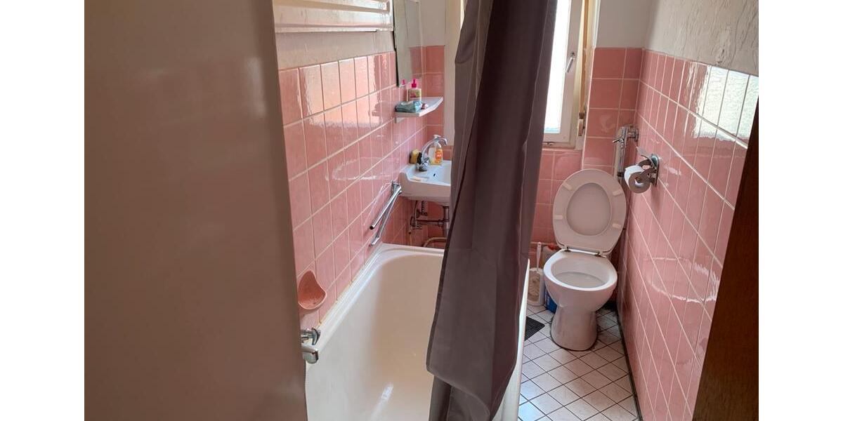 Dachgeschoßwohnung Bruchsal - 1 Zimmer, 12 m&sup2;, 500&euro; | Angebot:25961969