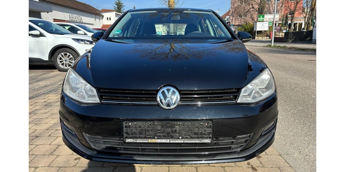 VW Golf VII Trendline BMT 142.000 km 6.990 &euro; Neckarsulm 74172