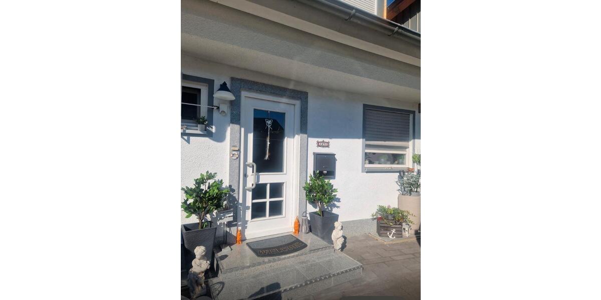 Reihenhaus Lauffen am Neckar - 6.5 Zimmer, 173 m&sup2;, 568.000&euro; | Angebot:25906066