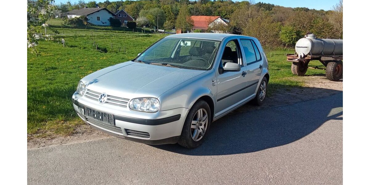 VW Golf 150.000 km 1.900 &euro; Leimen 69181