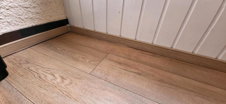 Dachgeschoßwohnung Heilbronn Horkheim - 2 Zimmer, 45 m&sup2;, 650&euro; | Angebot:25960826