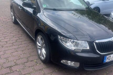 Skoda Superb 282.000 km 6.850 &euro; Meckesheim 74909