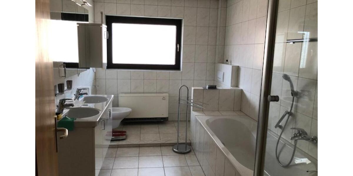 Etagenwohnung Zaberfeld - 5 Zimmer, 138 m&sup2;, 990&euro; | Angebot:25636984