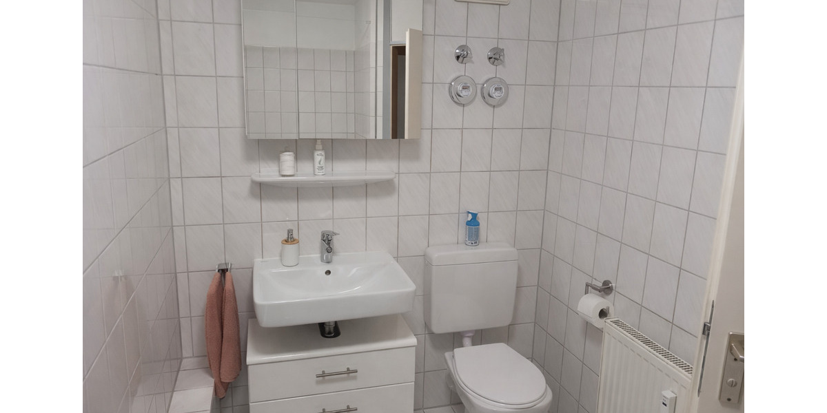 Dachgeschoßwohnung Bruchsal - 3 Zimmer, 80 m&sup2;, 1.050&euro; | Angebot:25710207