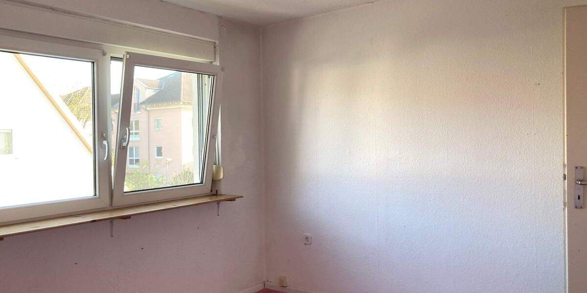 Einfamilienhaus Güglingen - 6 Zimmer, 130 m&sup2;, 350.000&euro; | Angebot:25747544