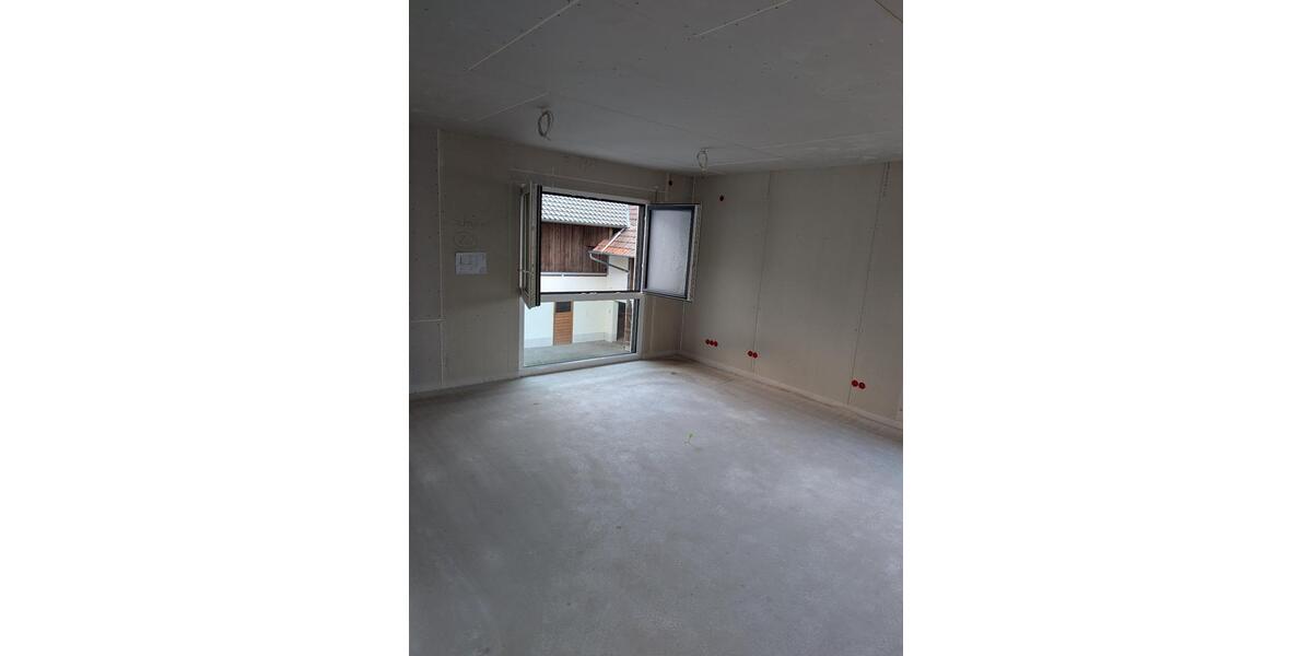 Etagenwohnung Sankt Leon-Rot Rot - 4.5 Zimmer, 107 m&sup2;, 1.350&euro; | Angebot:25843632