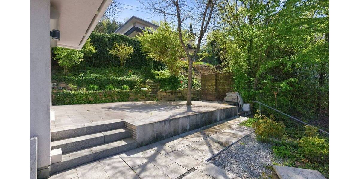 Einfamilienhaus Weingarten - 8 Zimmer, 198 m&sup2;, 989.000&euro; | Angebot:26273933