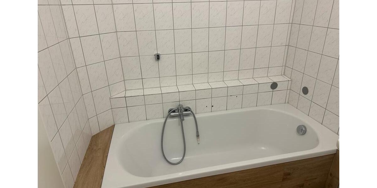 Etagenwohnung Kirchardt - 3 Zimmer, 90 m&sup2;, 980&euro; | Angebot:25350371