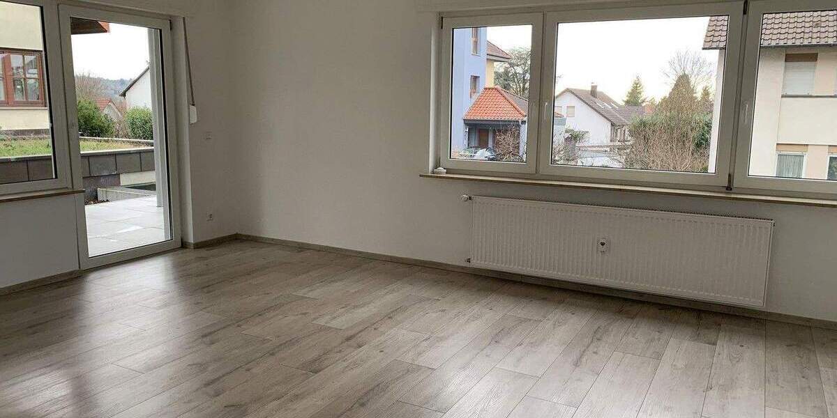 Etagenwohnung Bruchsal - 3 Zimmer, 100 m&sup2;, 1.220&euro; | Angebot:25805634