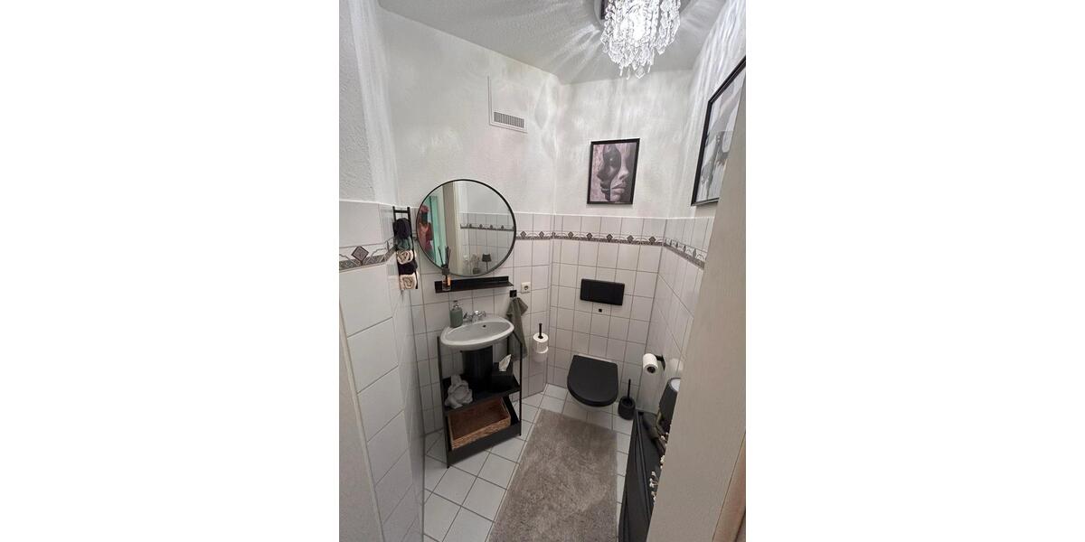 Etagenwohnung Wiesloch - 3 Zimmer, 91 m&sup2;, 1.100&euro; | Angebot:25811373