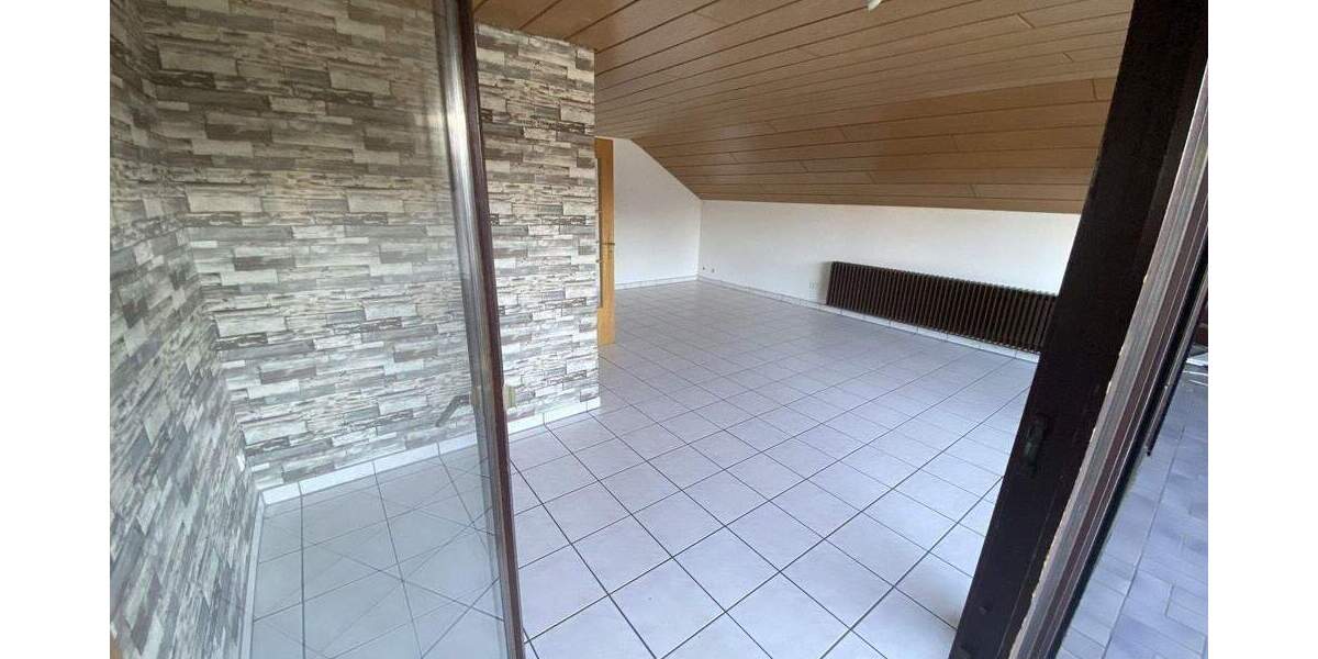 Einfamilienhaus Sinsheim - 7 Zimmer, 220 m&sup2;, 649.000&euro; | Angebot:25657488