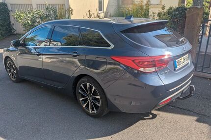 Hyundai i40 147.000 km 8.500 &euro; Mosbach 74821