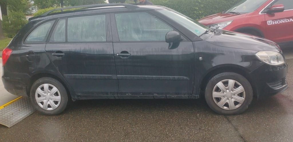 Skoda Fabia 130.000 km 800 &euro; Bietigheim-Bissingen 74321