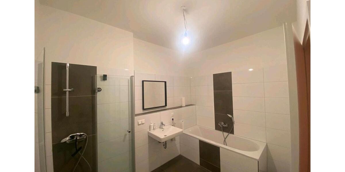 Erdgeschoßwohnung Sinsheim - 3 Zimmer, 95 m&sup2;, 1.550&euro; | Angebot:25907994