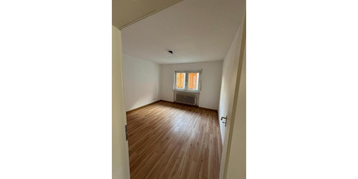 Etagenwohnung Wiesloch - 3.5 Zimmer, 83 m&sup2;, 1.340&euro; | Angebot:25723179