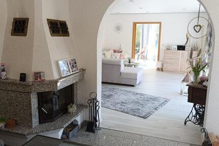 ObjNr:19662 - Tolles 2-3 Familienhaus mit Gewerbehalle in guter Lage von Mühlhausen - Haus Mühlhausen | Angebot:23602149