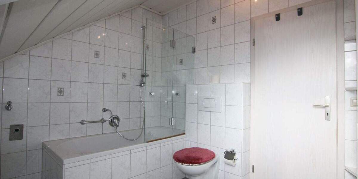 Reihenmittelhaus Walldorf - 8 Zimmer, 239 m&sup2;, 568.000&euro; | Angebot:25779486