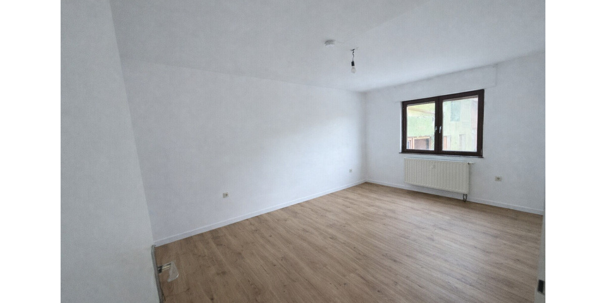 Etagenwohnung Östringen - 3 Zimmer, 80 m&sup2;, 950&euro; | Angebot:25049686