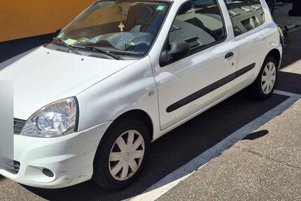 Renault Clio 121.620 km 2.000 &euro; Bretten 75015