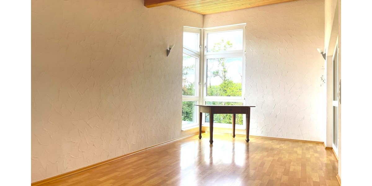 Außergewöhnlich: Architektenhaus in Aussichtslage - Zweifamilienhaus Mosbach | Angebot:26675706