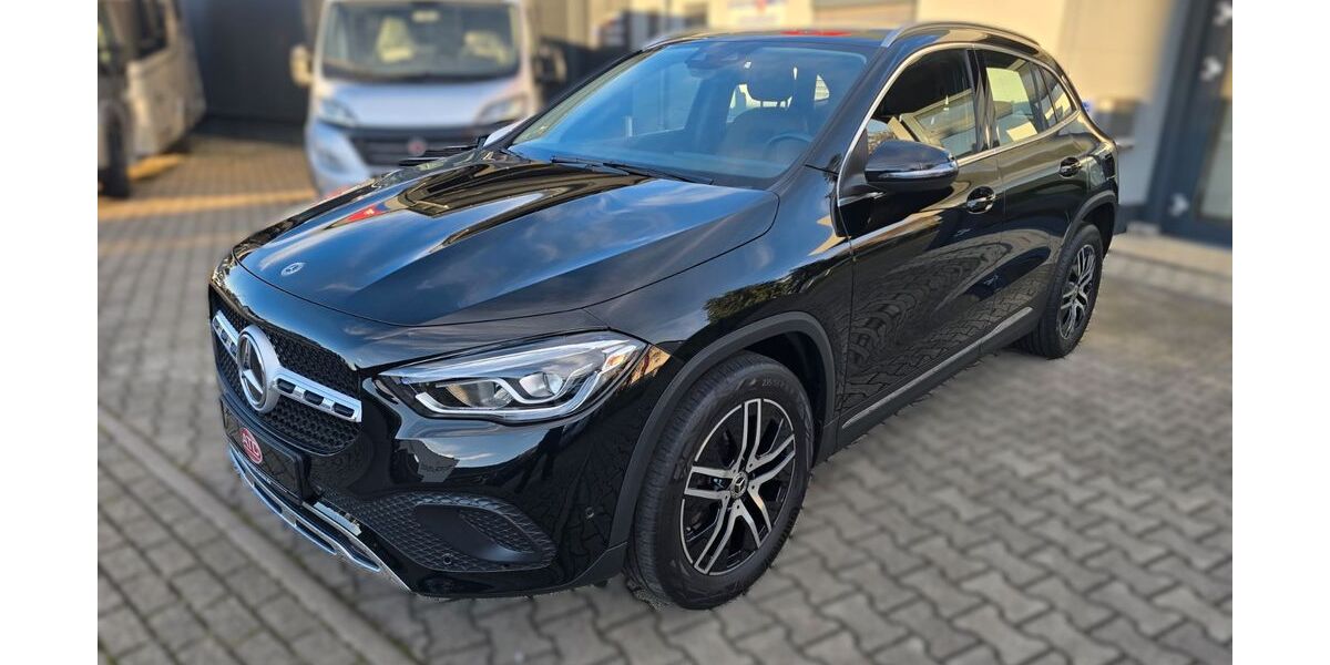 Mercedes-Benz GLA 200 41.293 km 32.990 &euro; Sandhausen 69207