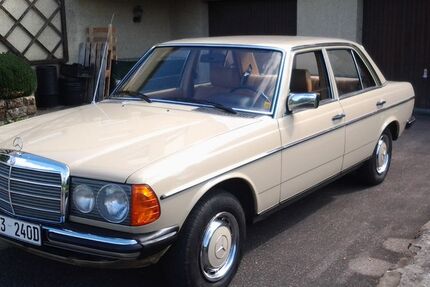 Mercedes-Benz 240 188.000 km 7.700 &euro; Heilbronn 74072