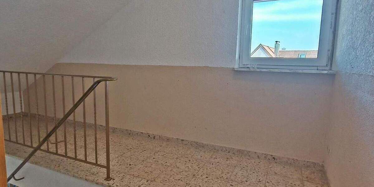 Etagenwohnung Kirchardt Berwangen - 3 Zimmer, 79 m&sup2;, 795&euro; | Angebot:25682712