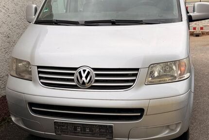 VW T5 Transporter 275.000 km 3.900 &euro; neckarsulm 74172