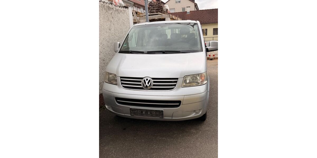 VW T5 Transporter 275.000 km 3.900 &euro; neckarsulm 74172