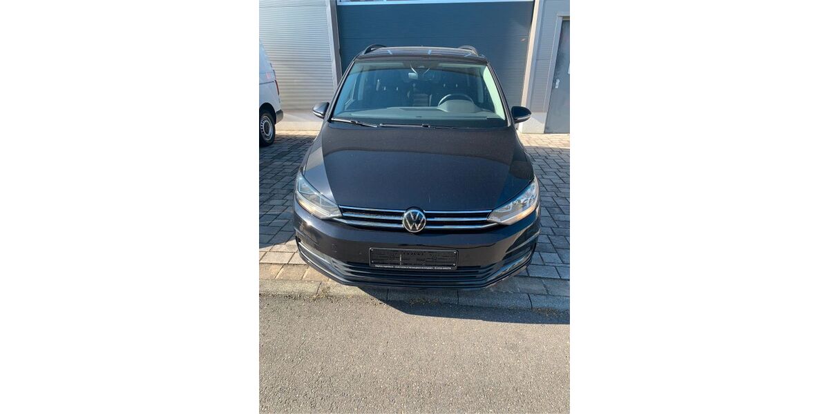 VW Touran 91.176 km 25.400 &euro; Erligheim 74391