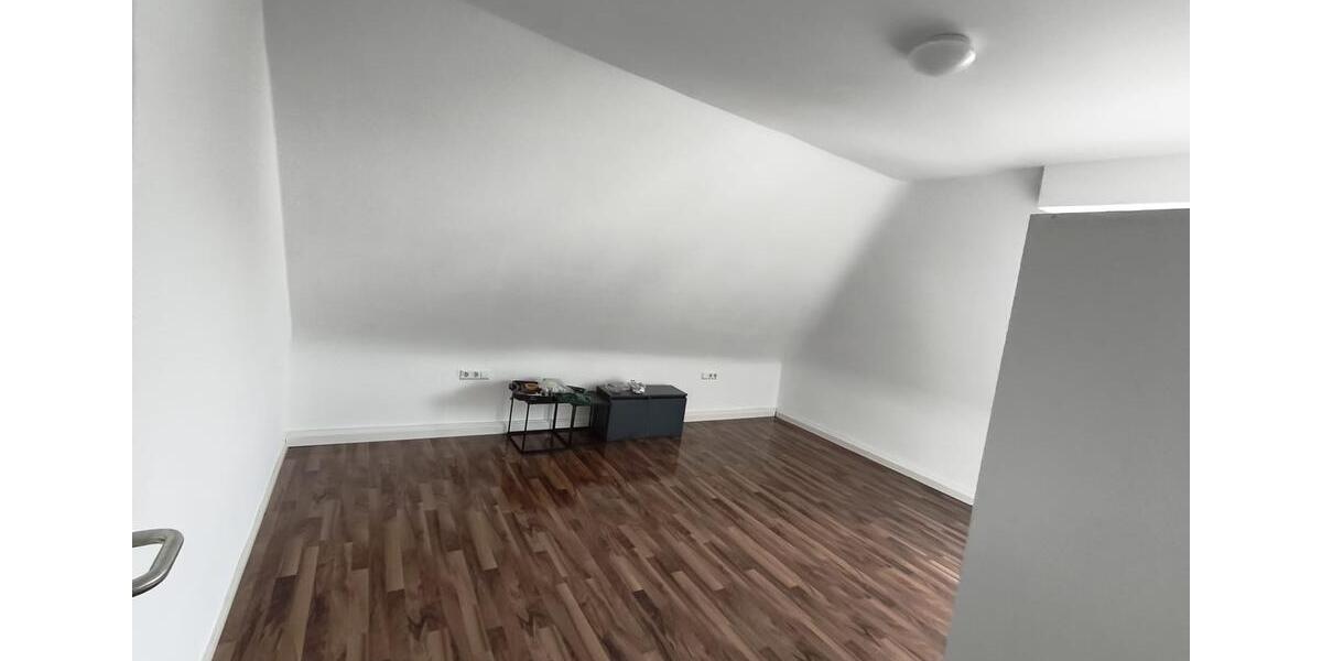 Etagenwohnung Heilbronn - 2 Zimmer, 65 m&sup2;, 800&euro; | Angebot:25750764
