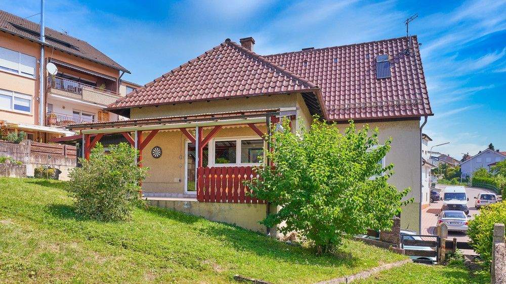 Einfamilienhaus Niefern-Öschelbronn / Öschelbronn Öschelbronn - 6 Zimmer, 166 m&sup2;, 429.000&euro; | Angebot:25697224