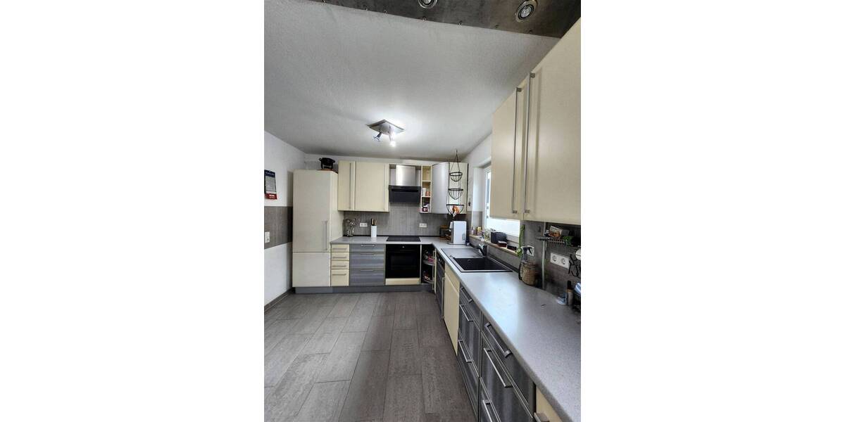 Einfamilienhaus Sinsheim Reihen - 8 Zimmer, 243 m&sup2;, 687.000&euro; | Angebot:25731533