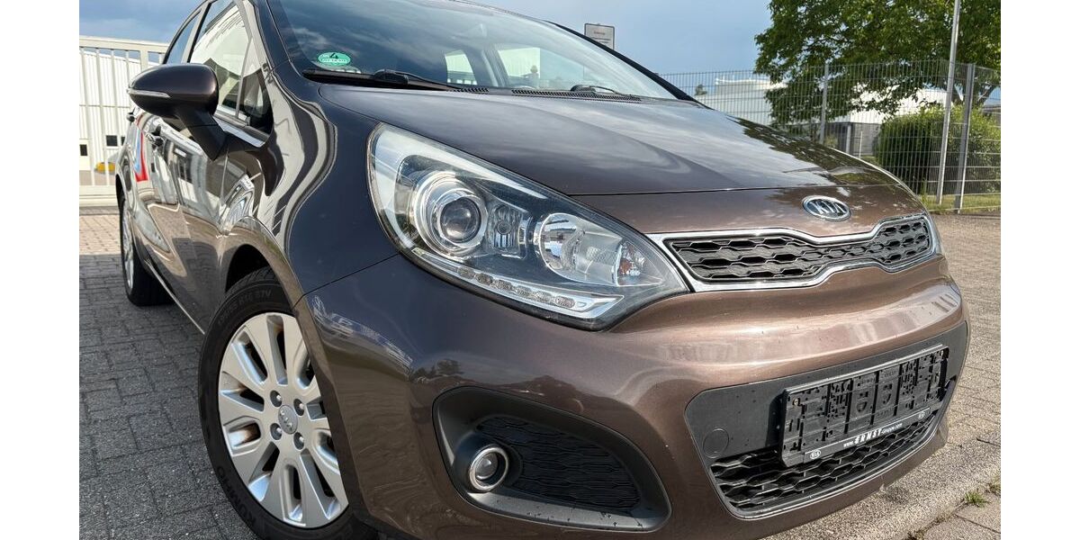 Kia Rio 150.000 km 4.990 &euro; Bruchsal 76646