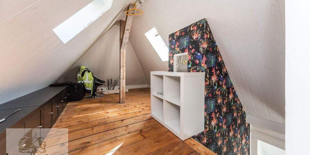 Mehrfamilienhaus, Wohnhaus Heilbronn / Neckargartach Neckargartach - 8 Zimmer, 194 m&sup2;, 548.000&euro; | Angebot:25742864