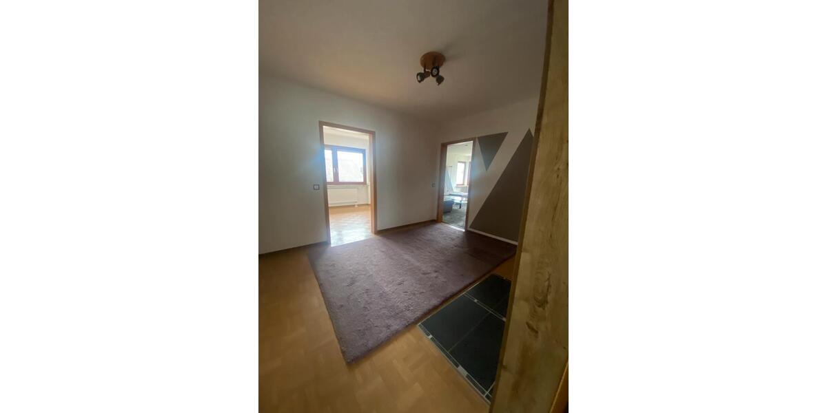 Etagenwohnung Walzbachtal - 5 Zimmer, 110 m&sup2;, 1.300&euro; | Angebot:26675113