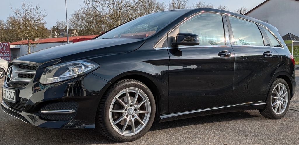 Mercedes-Benz B 180 133.400 km 7.900 &euro; Brackenheim 74336