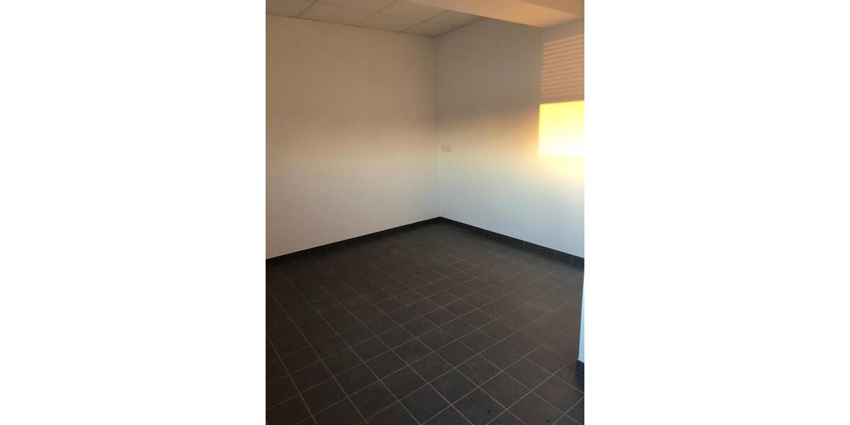Gewerbeobjekt Leingarten - 1.300&euro; | Angebot:25709036