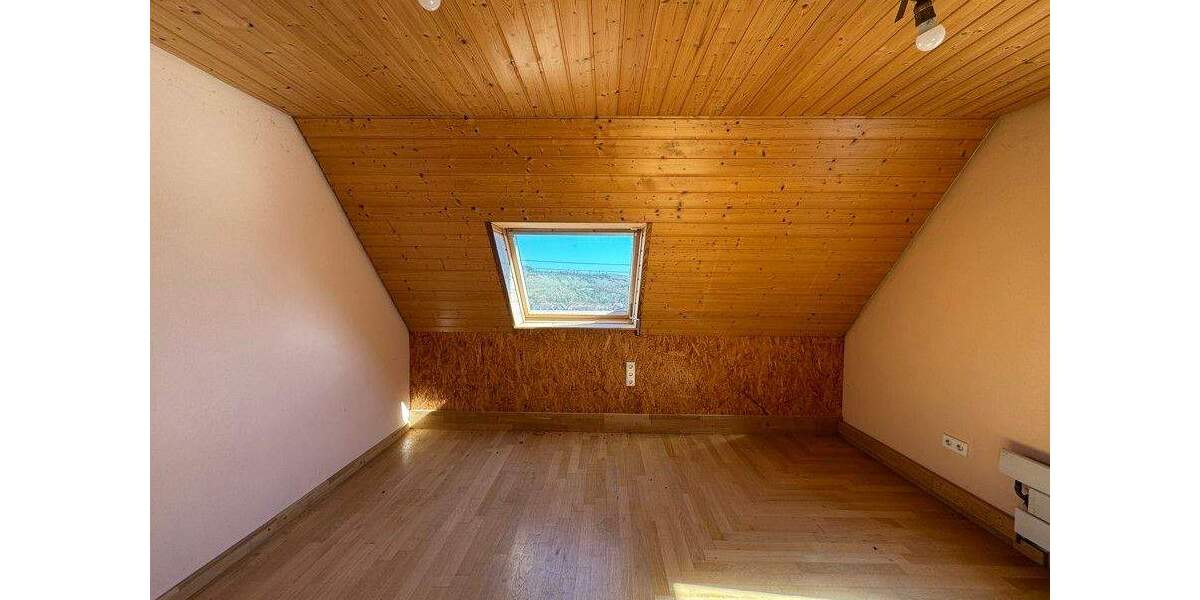 Mehrfamilienhaus, Wohnhaus Mühlacker Mühlhausen - 6 Zimmer, 148 m&sup2;, 278.500&euro; | Angebot:25695920