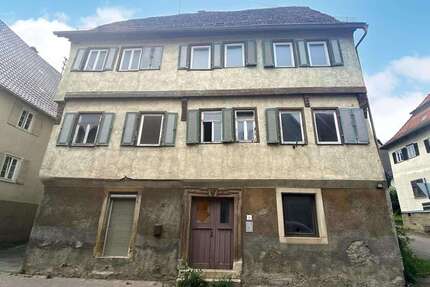 Haus Eppingen - 15 Zimmer, 330 m&sup2;, 99.000&euro; | Angebot:25194326