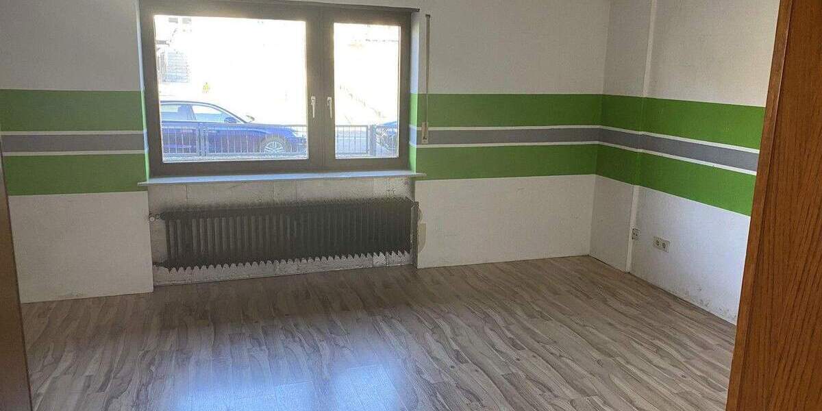 Einfamilienhaus Sinsheim - 7 Zimmer, 220 m&sup2;, 649.000&euro; | Angebot:25657488