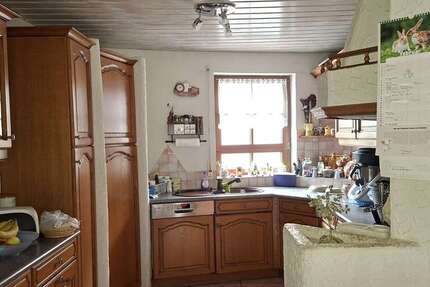 Haus Bretten - 7 Zimmer, 220 m&sup2;, 610.000&euro; | Angebot:25158609