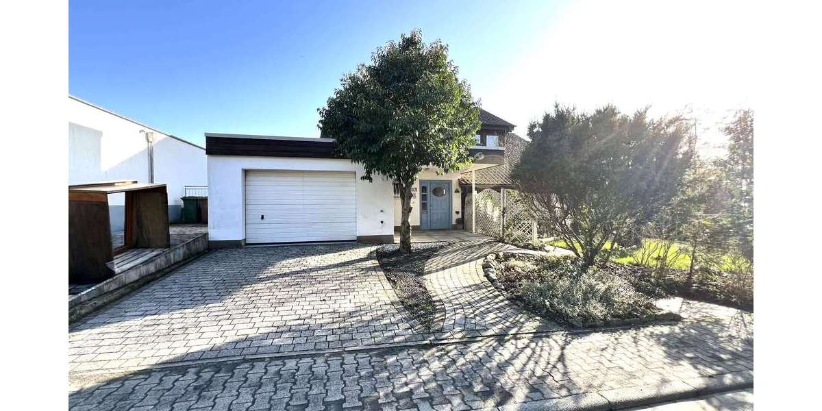 Einfamilienhaus Wiesloch - 8 Zimmer, 244 m&sup2;, 725.000&euro; | Angebot:25991922