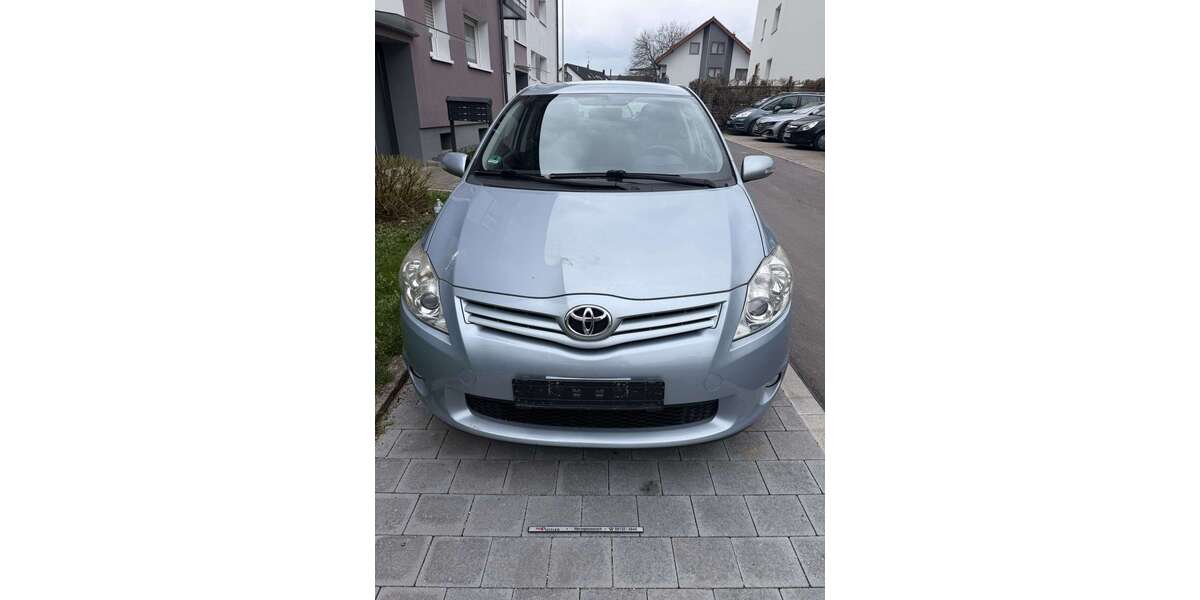 Toyota Auris 73.950 km 8.000 &euro; Niefern-Öschelbronn 75223
